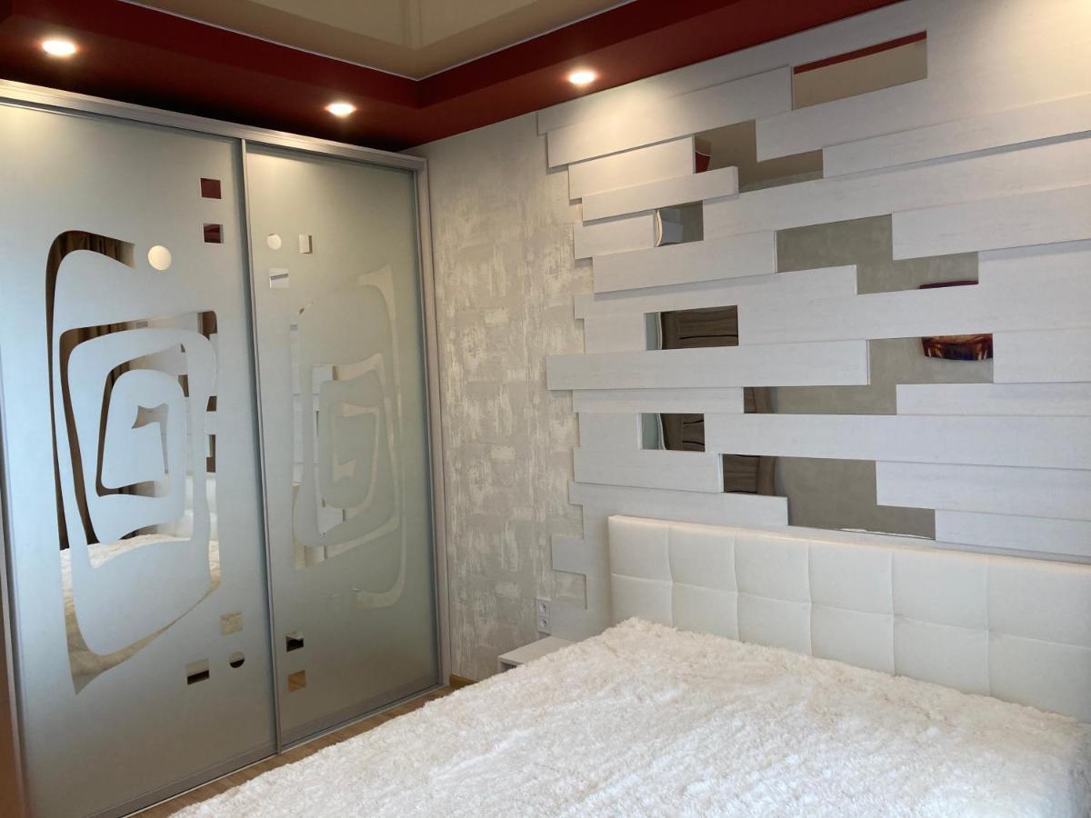 Apartamento Omega 6 Odesa Exterior foto